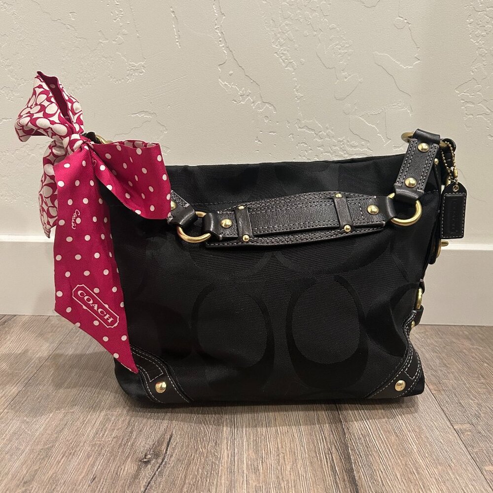 Black Coach Carly Shoulder-Bag